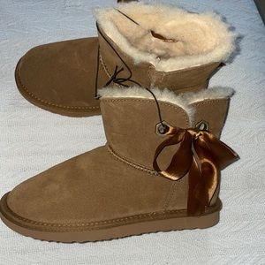 Brand new Bear Paws girls boots